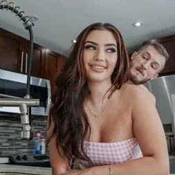 Vivian Taylor in 'Team Skeet' Concept: Stuck Sex (Thumbnail 135)