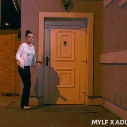 Wendy Moon en 'Team Skeet' Construcción de gallos grandes (Miniatura 1)