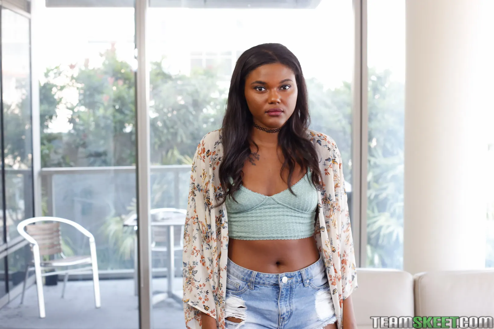 Team Skeet 'El cielo es el límite' protagonizando Yara Skye (foto 1)