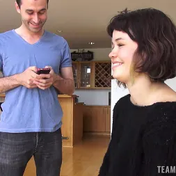 Yhivi en 'Team Skeet' Applies Online to Have Sex with James Deen (Miniatura 24)