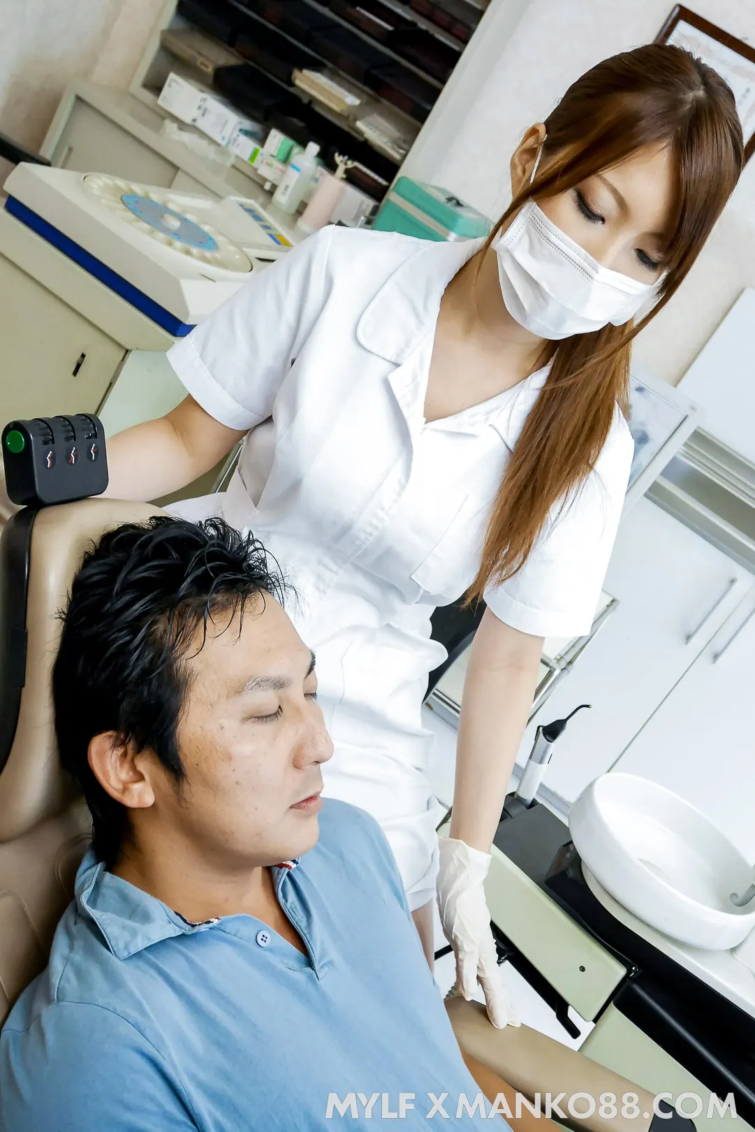 Yume Mizuki en 'La cita con el dentista se vuelve picante' from 'Team Skeet' (foto 1) Team Skeet 'La cita con el dentista se vuelve picante' protagonizando Yume Mizuki (foto 1)