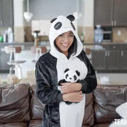 Zerella Skies in 'Team Skeet' Puppet Pal Panda (Thumbnail 27)